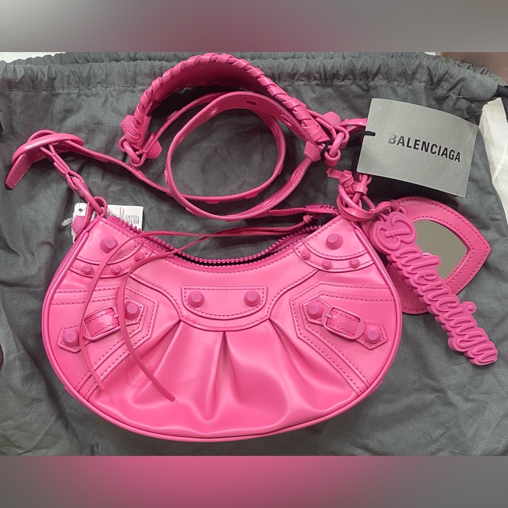 💗 NWT Balenciaga pink shoulder bag